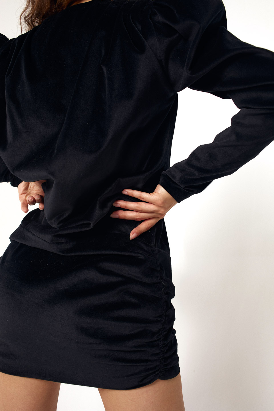 velvet black dress with shoulder pads back 